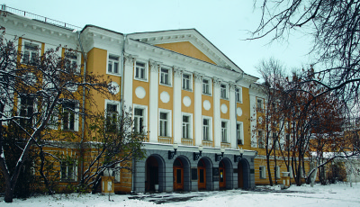 ДЕКОРАТИВНО-ПРИКЛАДНОГО И НАРОДНОГО ИСКУССТВА МУЗЕЙ