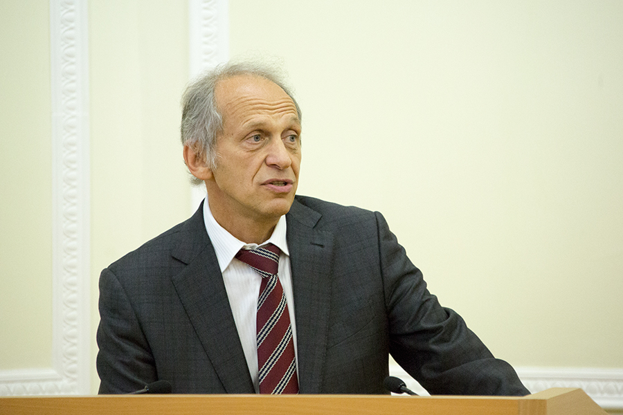 БЕЛОУСОВ ЛЕВ СЕРГЕЕВИЧ