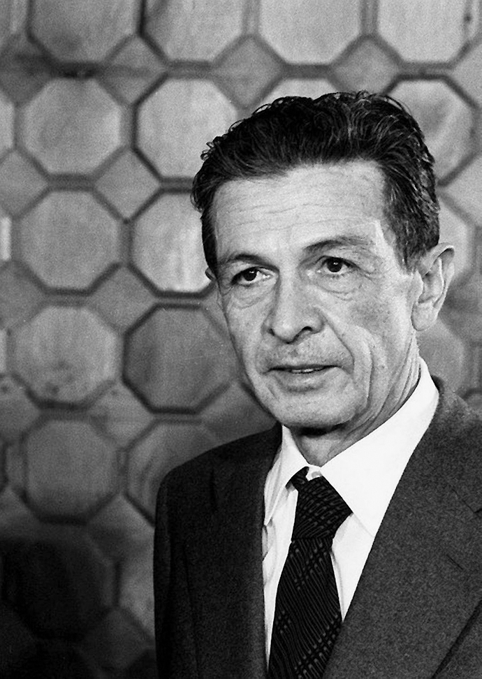 БЕРЛИНГУЭР Энрико (Enrico Berlinguer)