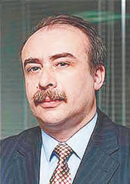 УЛУНЯН Артем Акопович
